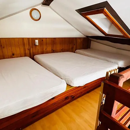 Aucairn Nyaraló Château-Verdun